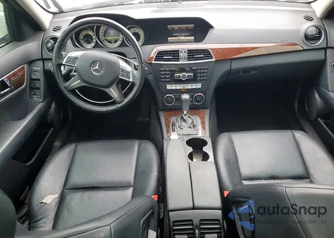 2013 Mercedes-Benz C 300 4Matic from USA, damaged, VIN WDDGF8AB4DA830594